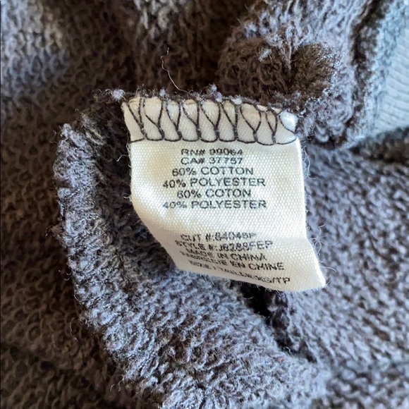 Gently Used Billabong Black & White Aztec Sweater - Picture 6 of 7